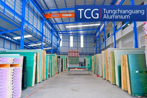 คลังกระจก แพรกษา